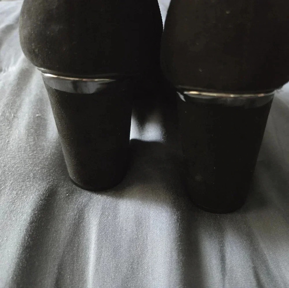 Bar III | Black Megan Perforated Peep Toe Booties Sz 9 - Picture 2 of 8